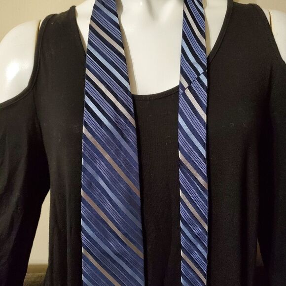 Calvin Klein Blue & Gray Striped Silk Tie - Picture 2 of 5